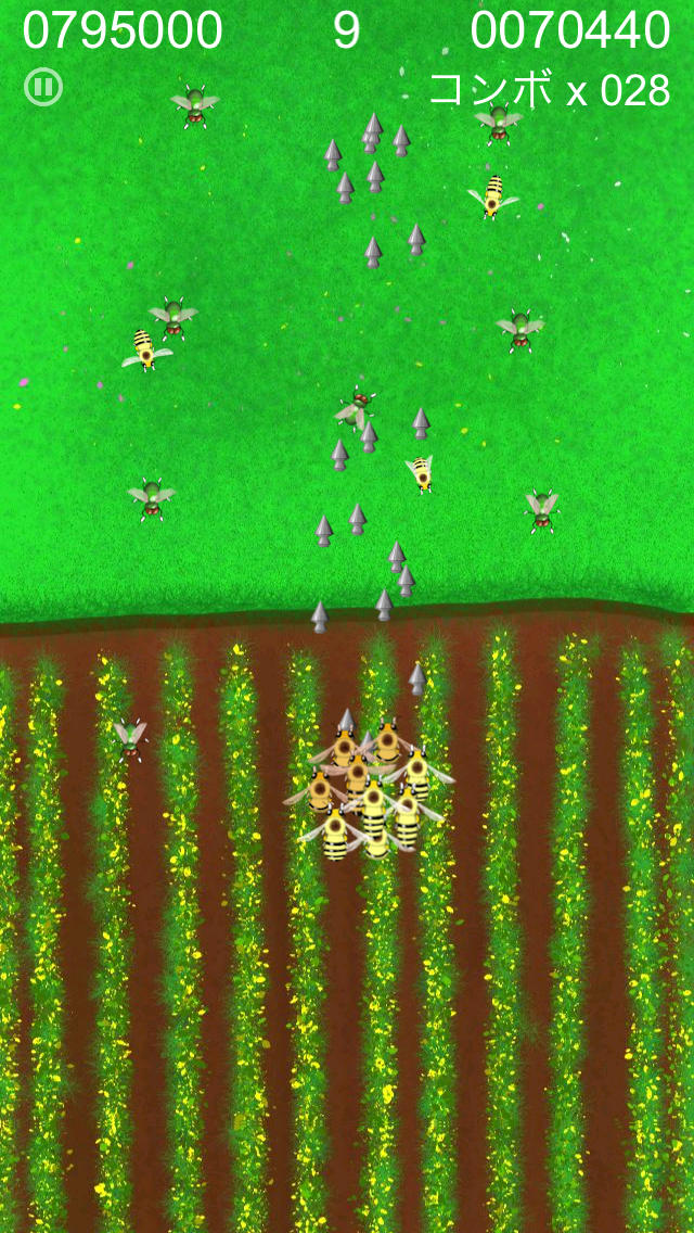 BeeCluster - 無料の縦スクロールシューティングゲームのスクリーンショット_5